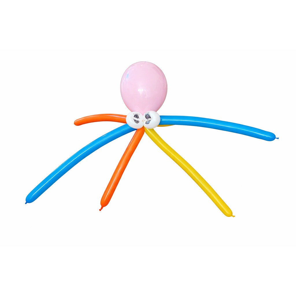 Balloon work by Little Wow Balloons