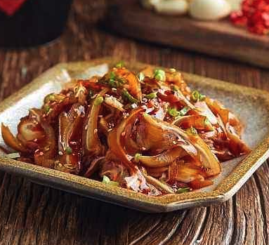 Pig ear with chili oil